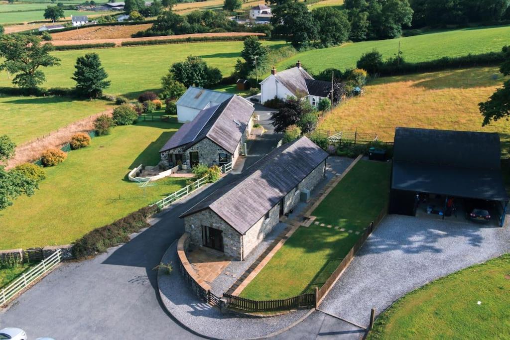 The Barn. Apartment Carmarthen Exterior photo